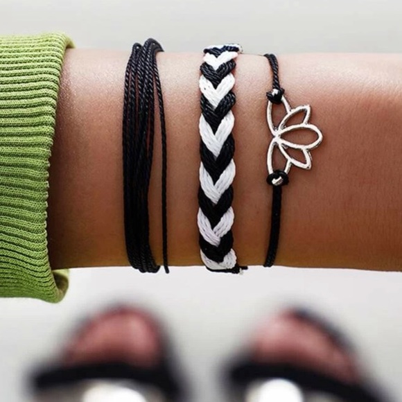 Jewelry - Bracelet set